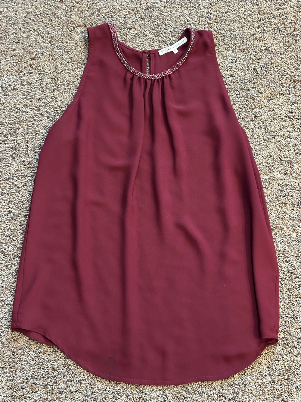 Women’s Sleeveless Blouse